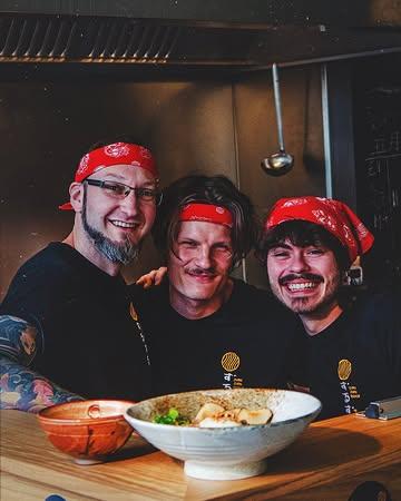 😜 Team Zuru Zuru & 🥜 Peanut Tantan Tsukemen

📸 @drinks_for_busy_people