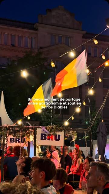 🇧🇪❤️ En Belgique, on sait que le plus beau des résultats, c’est de vibrer ensemble.

Merci à toutes celles et ceux qui ont partagé cette magnifique soirée avec nous. Entre les saveurs de nos chefs, les chants, les encouragements et cette ambiance incroyable, vous avez fait du Festifood un véritable lieu de convivialité.

🔥 L’aventure continue ! Nous vous attendons ce samedi et ce dimanche pour le dernier week-end du Festifood.

C’est votre dernière chance de découvrir les créations de nos 6 chefs récompensés au Guide Michelin et de vivre, vous aussi, un beau moment de partage.

📍 Place Verte, Charleroi
🍽️ Entrée gratuite

À très vite ! ❤️