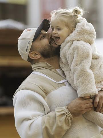 Son sourire, ma plus belle victoire 🌻

#fatherlove #smile #truelove❤️