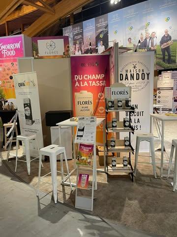 Le futur a le goût de la terre… et il commence ici.

📍 Nous sommes à la Foire de Libramont, Hall 3 – Espace Tomorrow Food 🌱

Ici, on vous fait goûter une boisson d’un nouveau genre : locale, végétale, engagée.
 Ni lait, ni compromis. Juste la force de la nature et un savoir-faire qui respecte le vivant.

🍶 Une boisson à l’avoine pensée pour demain… et prête à être dégustée aujourd’hui.

Passez nous voir, venez goûter, venez échanger autour d’un futur plus nourrissant.

#DuChampÀLaTasse #FuturLocal #AgricultureRégénérative #LactoseFree #VeganFriendly #MadeInWallonia #farmforgood #TomorrowFood