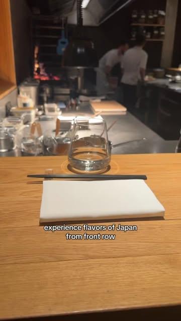 Japanese techniques and seasonal products - a true flavor explosion at @rizoomgent 🇯🇵

Join Yeat for a first-hand experience 😉

#reservation #lastminute #foodie #dining #gastronomy