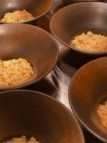 🇯🇵 Japanese expérience at @rizoomgent autour des sakés d’exception, du poivre sansho et d’un condiment méconnu: le saké kasu! Kezako? On vous en parle prochainement dans BIENTÔT À TABLE @lapremierertbf @kaoritasteofjapan @rizoomgent @fnc_kyoto