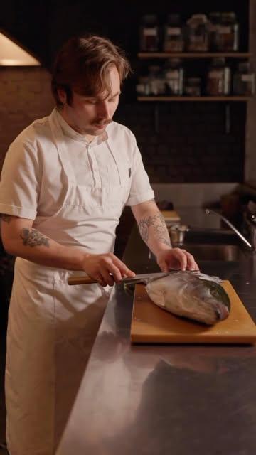 Before we dry-age our hamachi, we slice off the skin with a sharp knife. This technique is called sukibiki.
